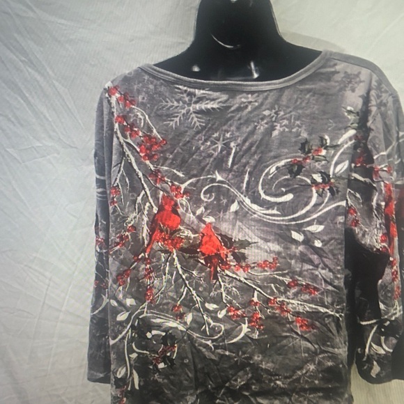 Gray and Red Bird Print Sweater - Picture 3 of 4